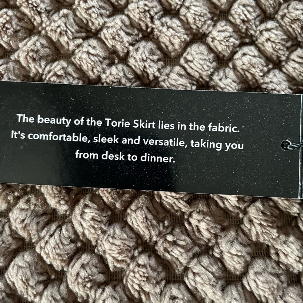 Apt. 9 “Torie Skirt”, Gray. NWT. Size 10. - Picture 8 of 9